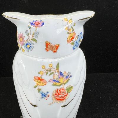 Aynsley fine China Owl  5"