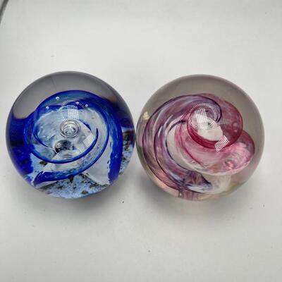 2 Scotland Selkirk Glass  signed marbled paperweights