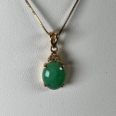 Jadeite Pendant 14K  14K Chain