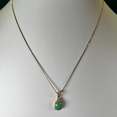 Jadeite Pendant 14K  14K Chain