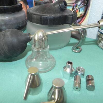 VERY LARGE VARIETY AND QUANITY OF AIR BRUSHES AND ACCESSORIES