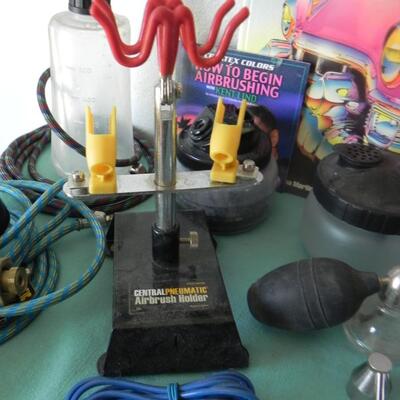 VERY LARGE VARIETY AND QUANITY OF AIR BRUSHES AND ACCESSORIES