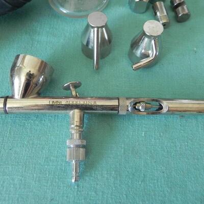 VERY LARGE VARIETY AND QUANITY OF AIR BRUSHES AND ACCESSORIES