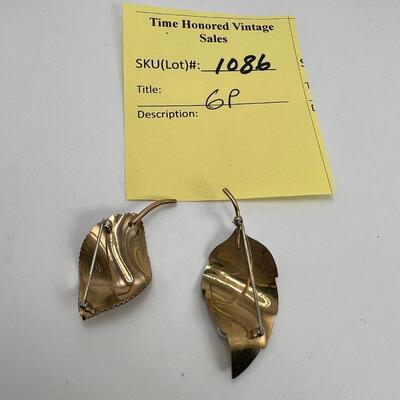2 GP leaf and pearl pins