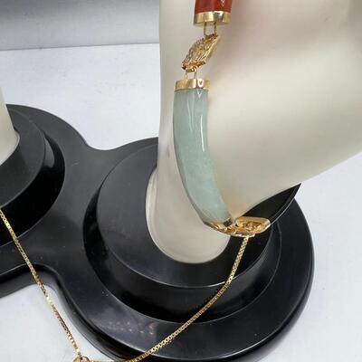 Vintage jadeite Pendant 14K 30 " Box chain 14K, Jade Bracelet 14K