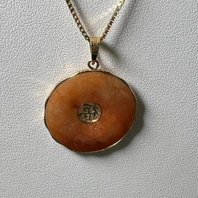 Vintage jadeite Pendant 14K 30 " Box chain 14K, Jade Bracelet 14K