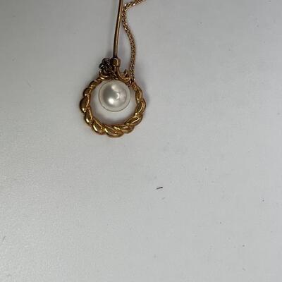 Antique 14K Cultured pearl stick pin with 14K safety chain