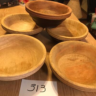 Lot of 5 wood bowls