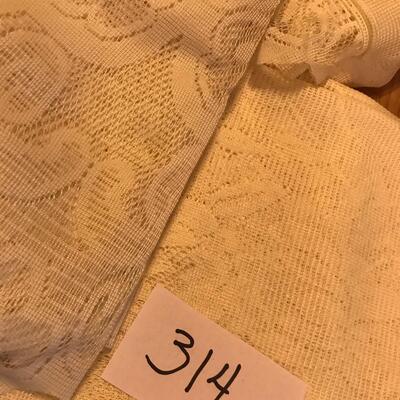 Lot of 5 Lace Table Clothes