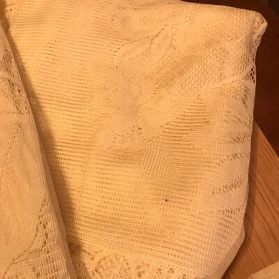 Lot of 5 Lace Table Clothes
