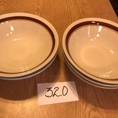 Lot of 5 Stoneware cereal bowls