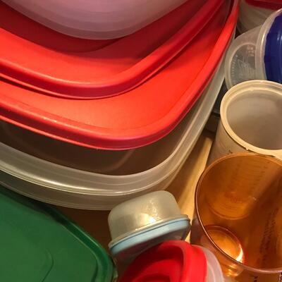 Large Lot of Rubbermade Storage Containers