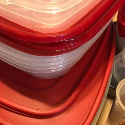 Large Lot of Rubbermade Storage Containers