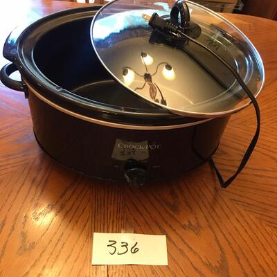 Black oval large Crockpot