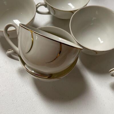 Gold Trimmed Shell Porcelain Snack Set, 6 Piece Place Setting