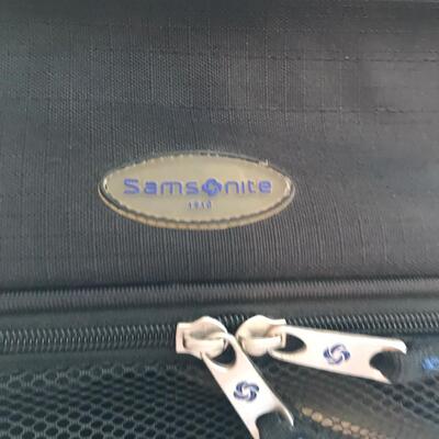 Samsonite suit case