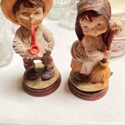 Two Giuseppe Armani Figurines