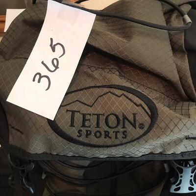 Teton Super duty Back Pack w/ Rain guard