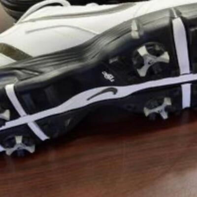 New Nike golf shoes size 11