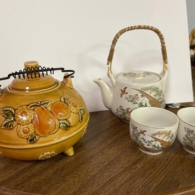 Japanese teapot set of two