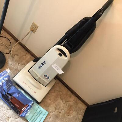 Simplicity Vacuum