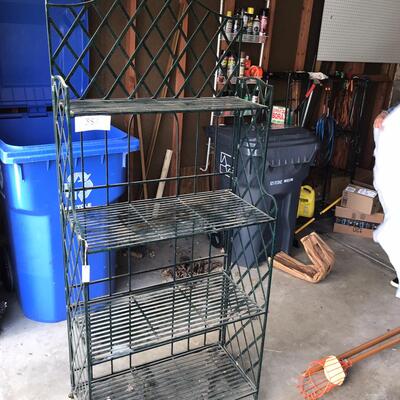 Metal Fold Up Baker's Rack