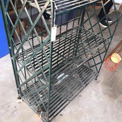 Metal Fold Up Baker's Rack
