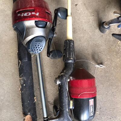 Lot of 6 Fishing Poles