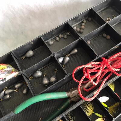 Tackle Box Bate Bobbers & lures