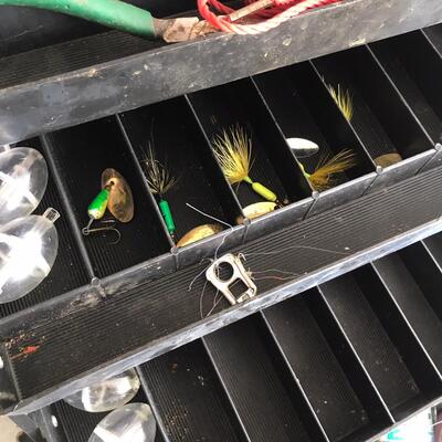 Tackle Box Bate Bobbers & lures