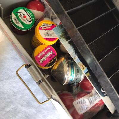 Tackle Box Bate Bobbers & lures