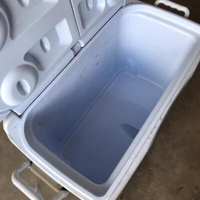 Wheeled Cooler Ice Chest