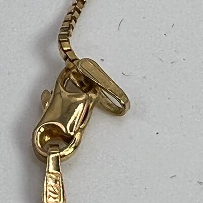 Necklace 18K gold Chain Floating letter "G"  in diamonds