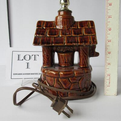 Old Pottery Wishing Well Lamp