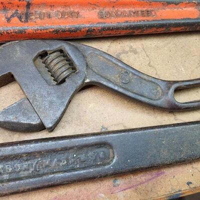 Lot of 5 tools Pipe Ratchet Wrenches