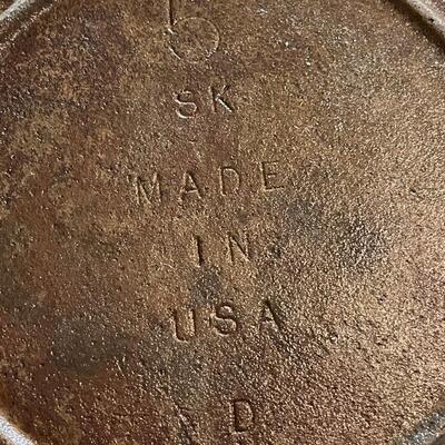 Cast Iron Skillets-Made in USA 5D and 3D