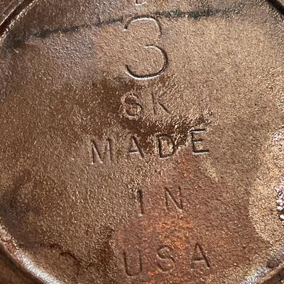 Cast Iron Skillets-Made in USA 5D and 3D