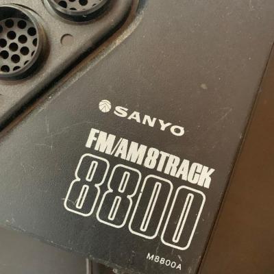 Sanyo 8800 M8800A AM/FM 8 Track Radio