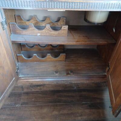 Beautiful 3 Piece Broyhill Entertainment Center