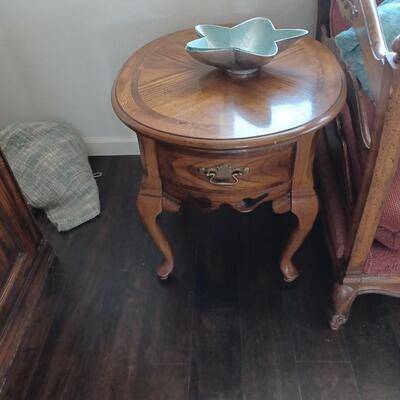 Vintage 3 Piece table set