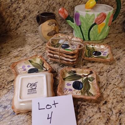 Lot of 10 decorative ceramics