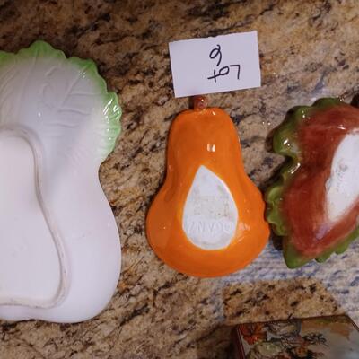 Lot of 3 Decorative Dishes