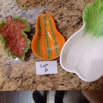 Lot of 3 Decorative Dishes