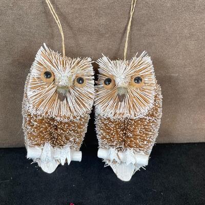 Lot 45  Another Owl Lot-Goebel & Beswick