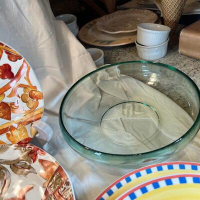 Moroccan theme tableware, dramatic grey slag glass floral display