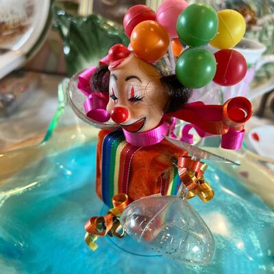 Fun Novelty table ware. Mugs and holder, Mom music box As is