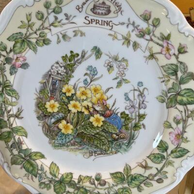 Brambly Hedge Collectible plates with boxes, Toyo Plate