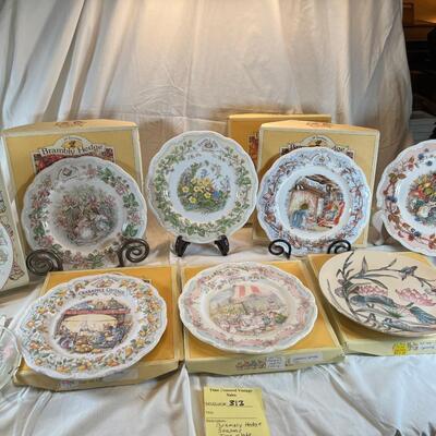 Brambly Hedge Collectible plates with boxes, Toyo Plate
