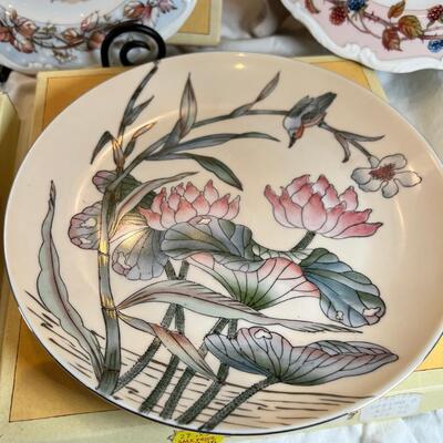 Brambly Hedge Collectible plates with boxes, Toyo Plate