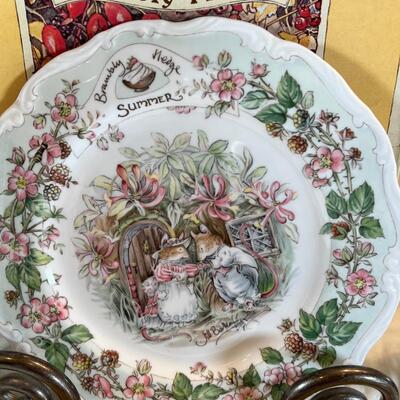 Brambly Hedge Collectible plates with boxes, Toyo Plate
